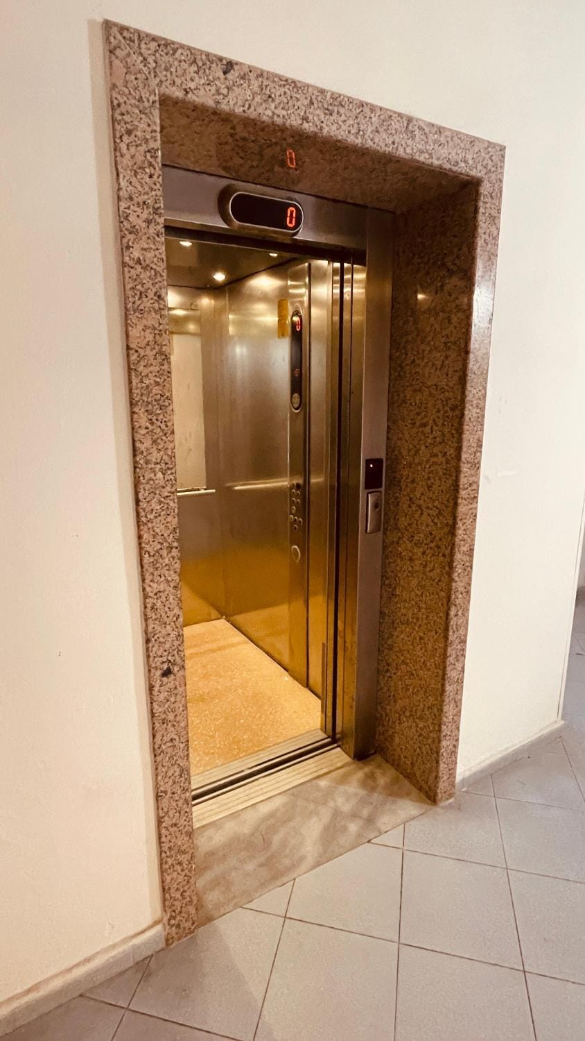 elevator