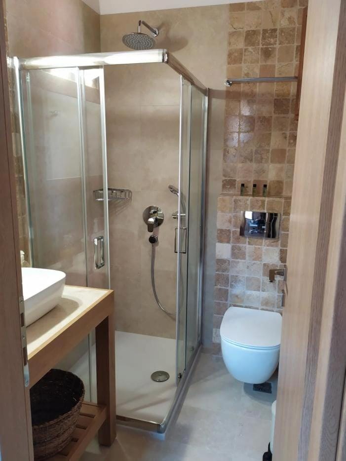 Shower, Toilet, Bathroom