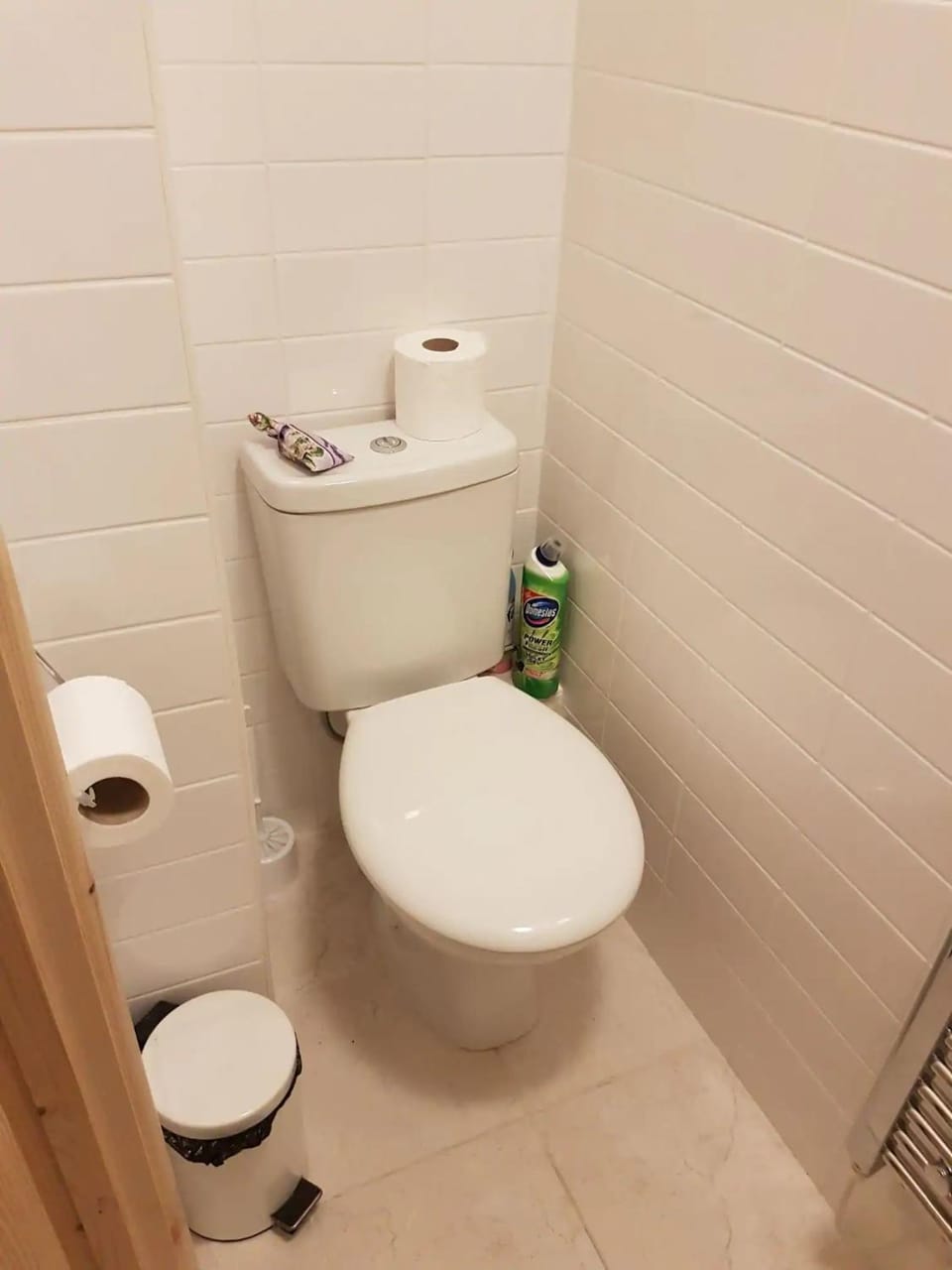 Simple Private Studio Apartment in Romford