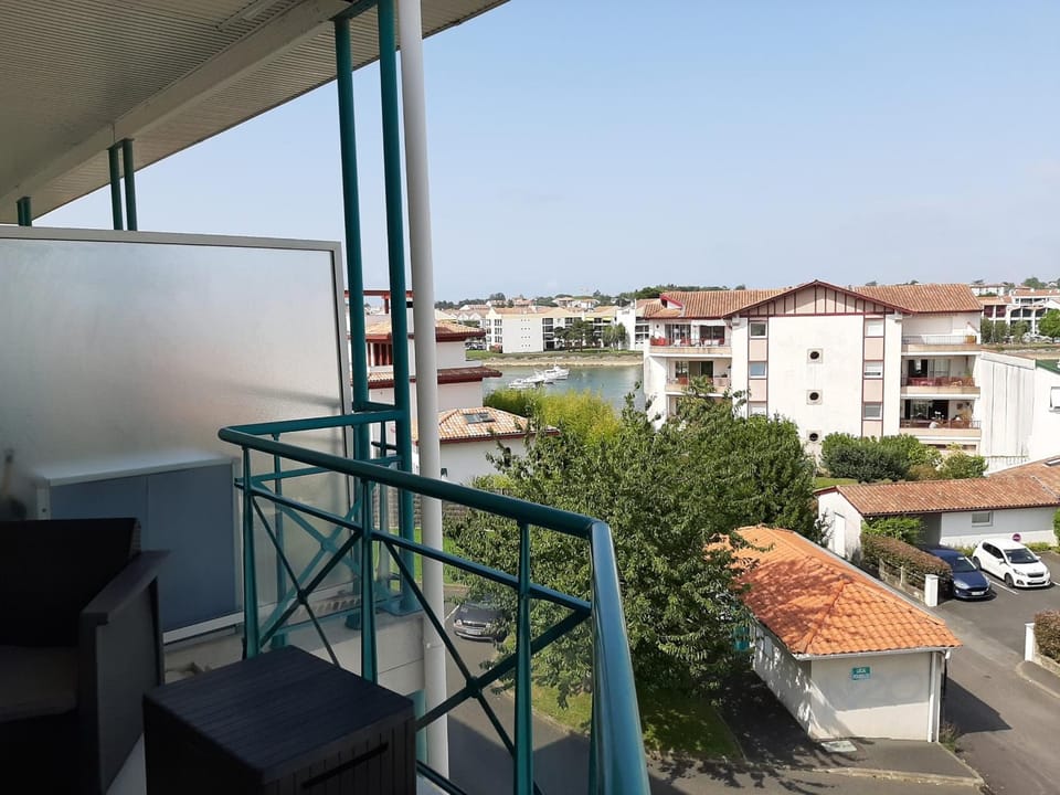 Appartement à Ciboure avec piscine chauffée et parking privé - FR-1-239-560 Apartment in Ciboure