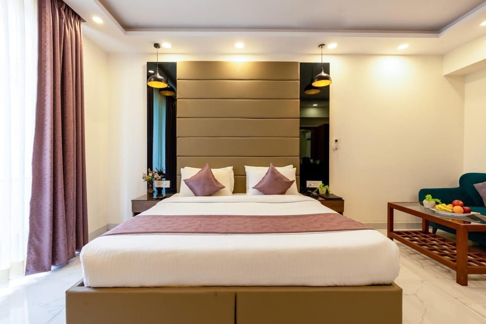 Bed, Photo of the whole room, Bedroom