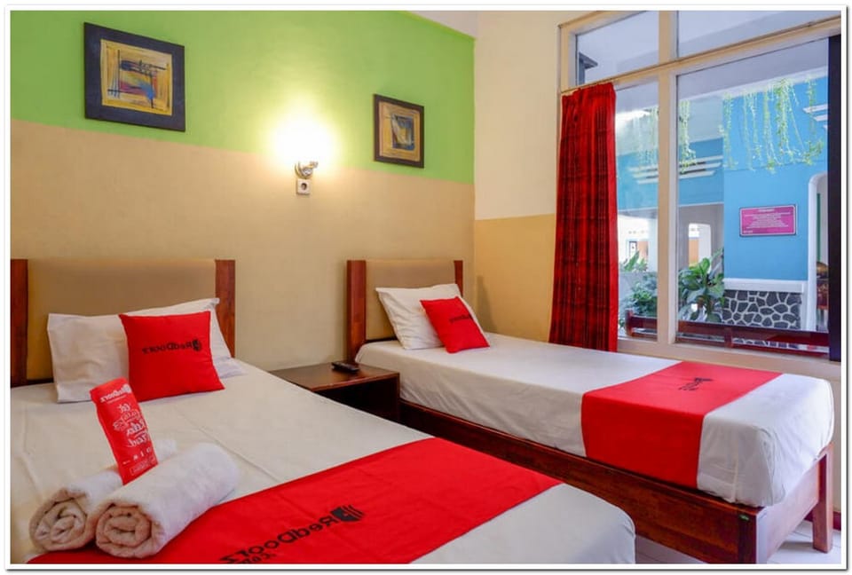 RedDoorz @ Prawirotaman Hotel in Yogyakarta