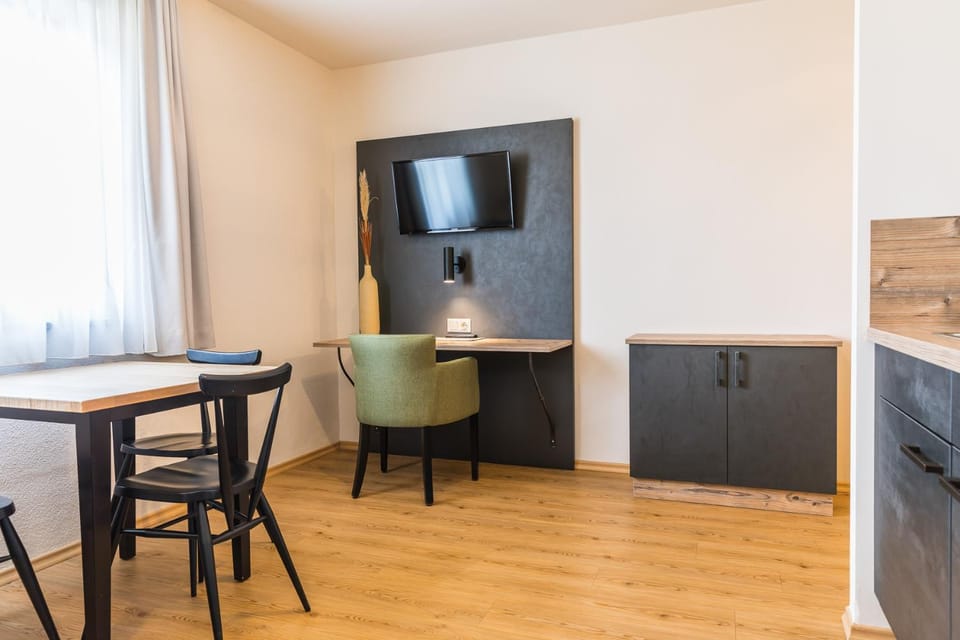 TV and multimedia, Living room, Photo of the whole room, Seating area