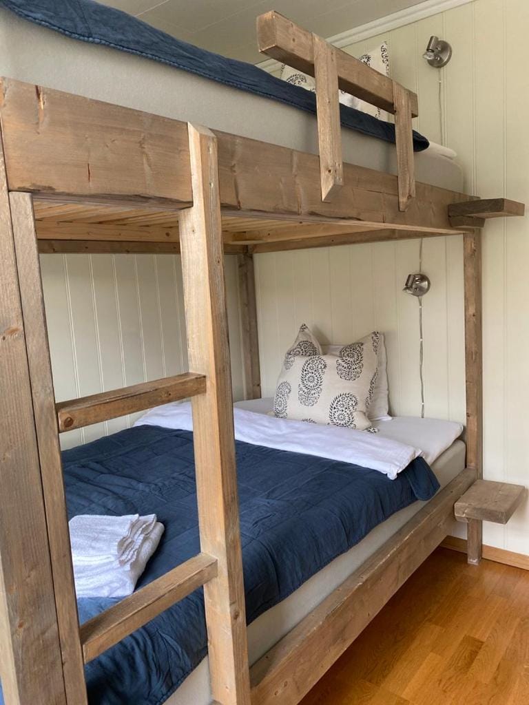 bunk bed
