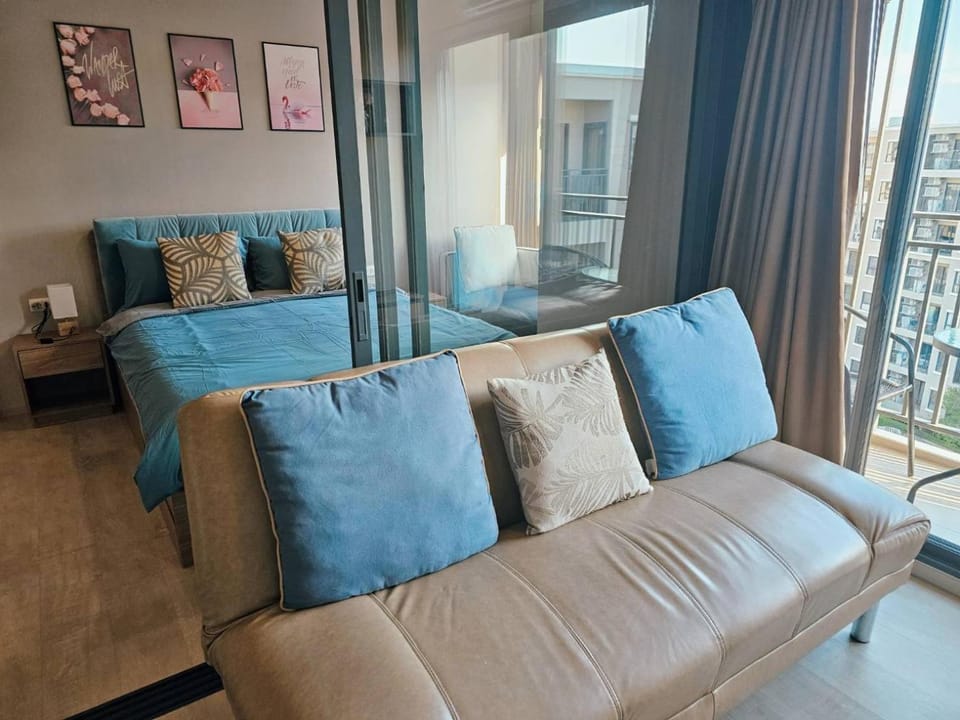 Living room, Decorative detail, Seating area, furniture
