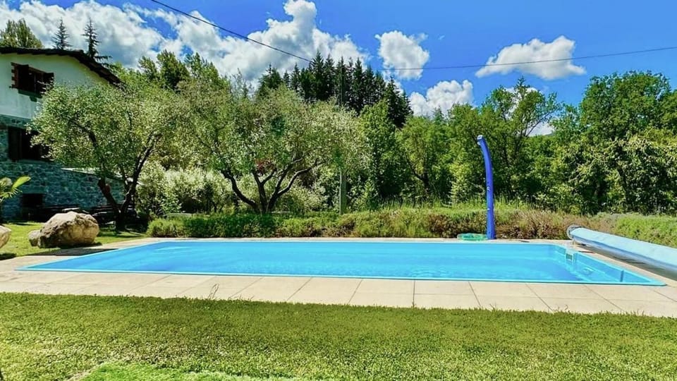 MULINO VECCHIO Villa in Province of Massa and Carrara