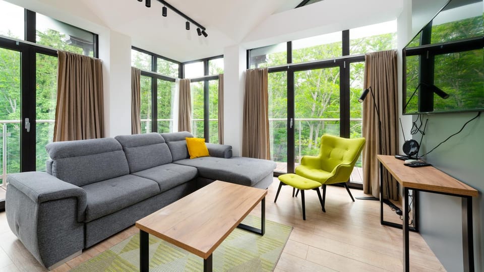 TV and multimedia, Living room, Seating area