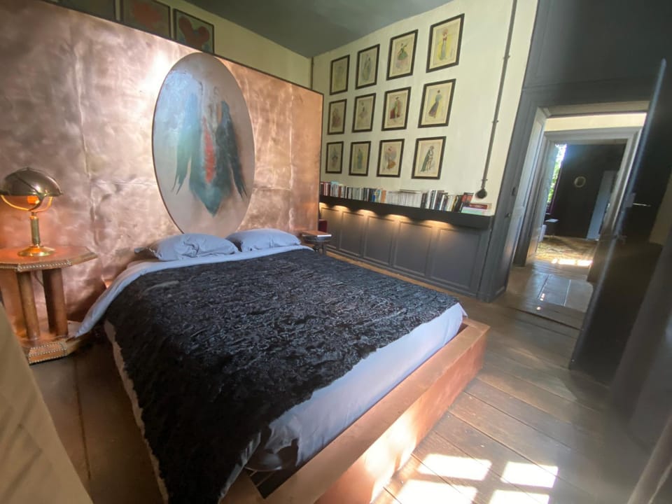 Bed, Decorative detail, Bedroom