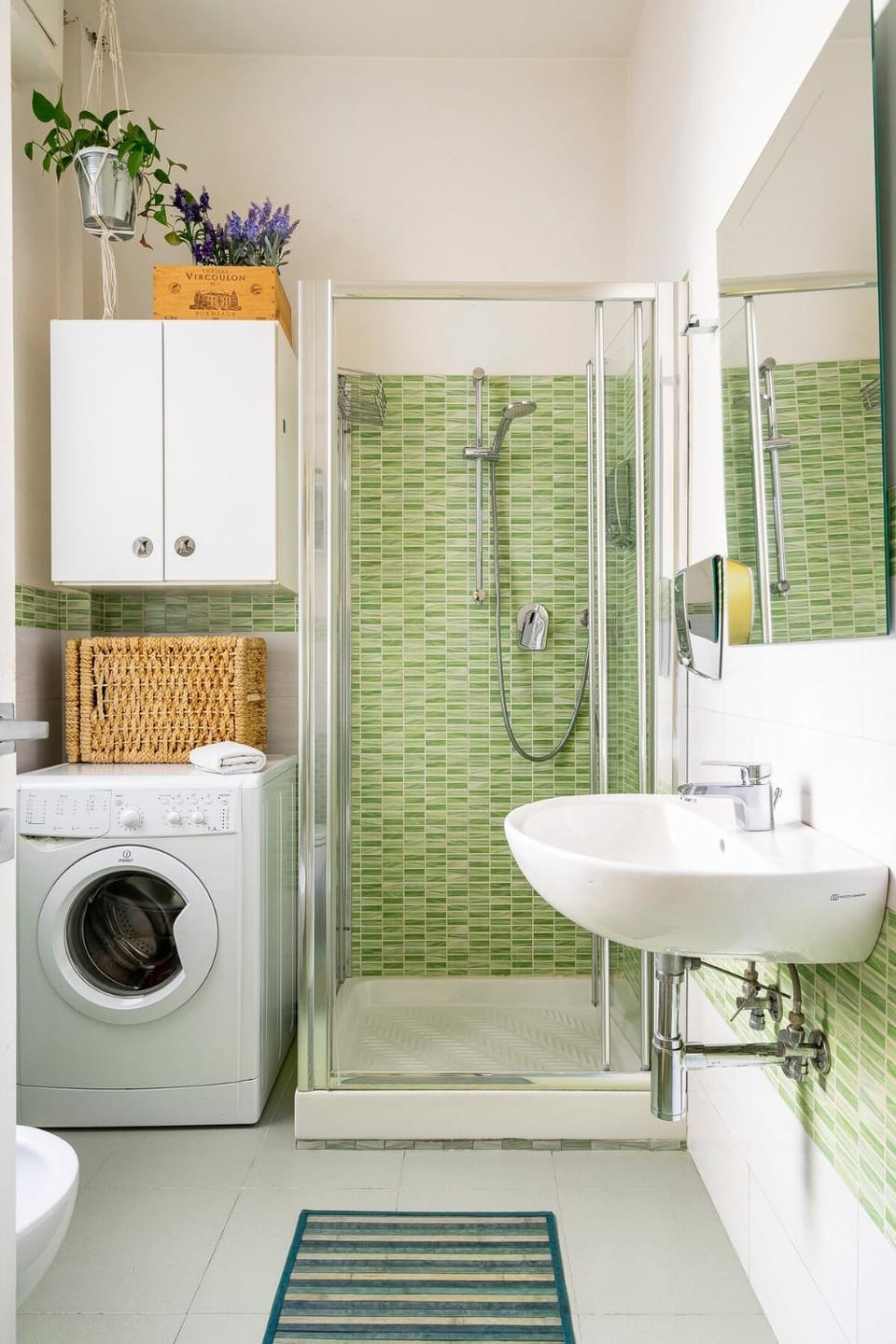 Shower, Toilet, Bathroom, washing machine