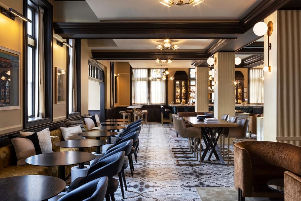 Lounge or bar