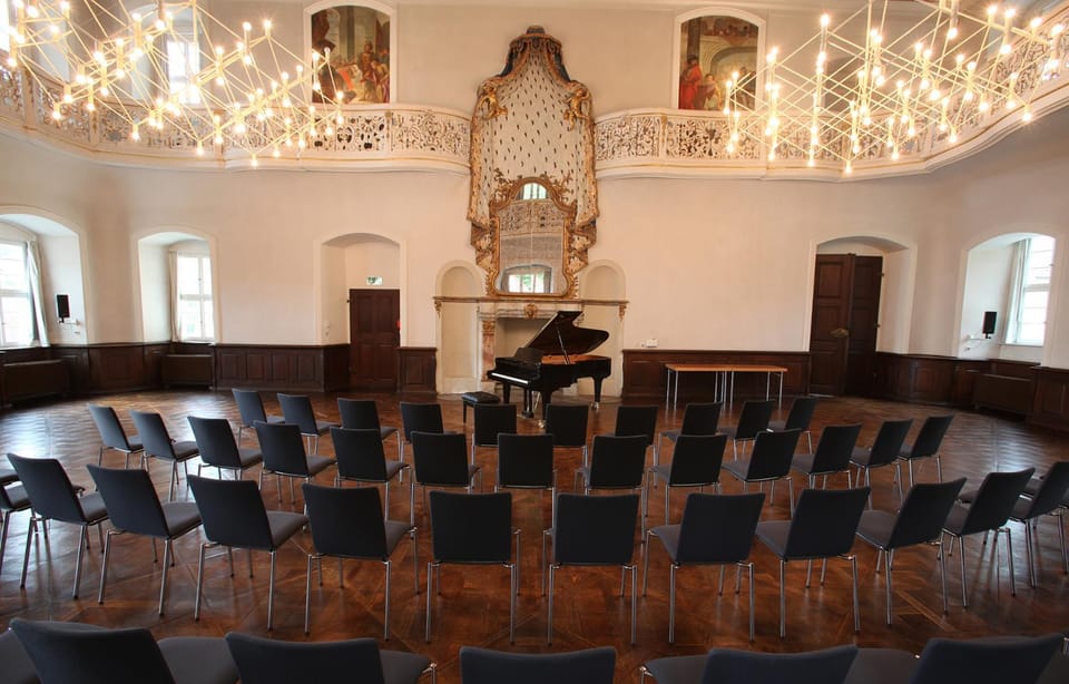 Meeting/conference room