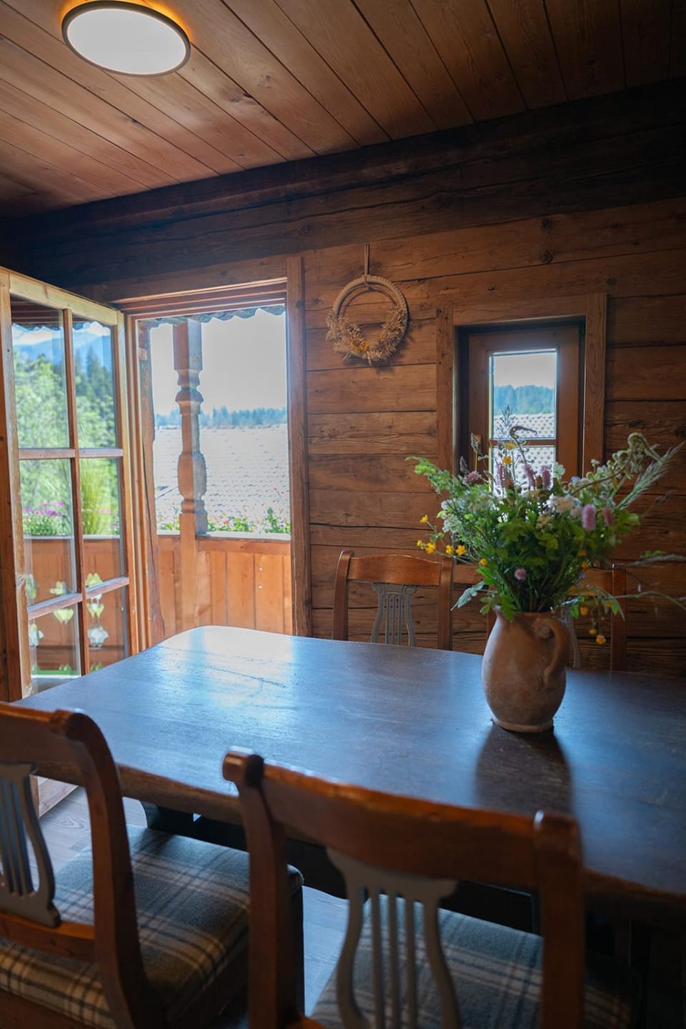 Mountain Vista - Bio Yoga Hof Apartment in Kitzbuhel