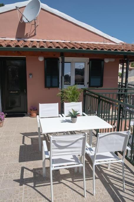 Day, View (from property/room), Balcony/Terrace, Dining area