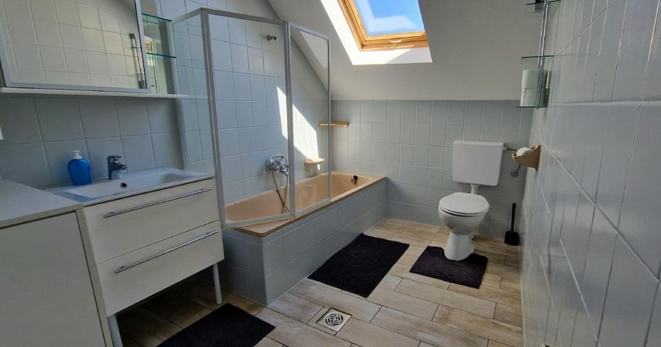 Bathroom, Bath