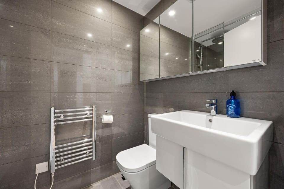 Kula London - Bloomsbury Apartment in City of Westminster