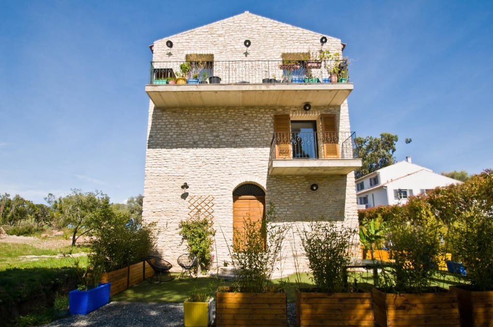 Property building, Garden view