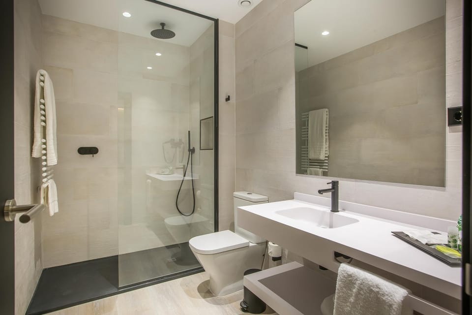 Shower, Bathroom