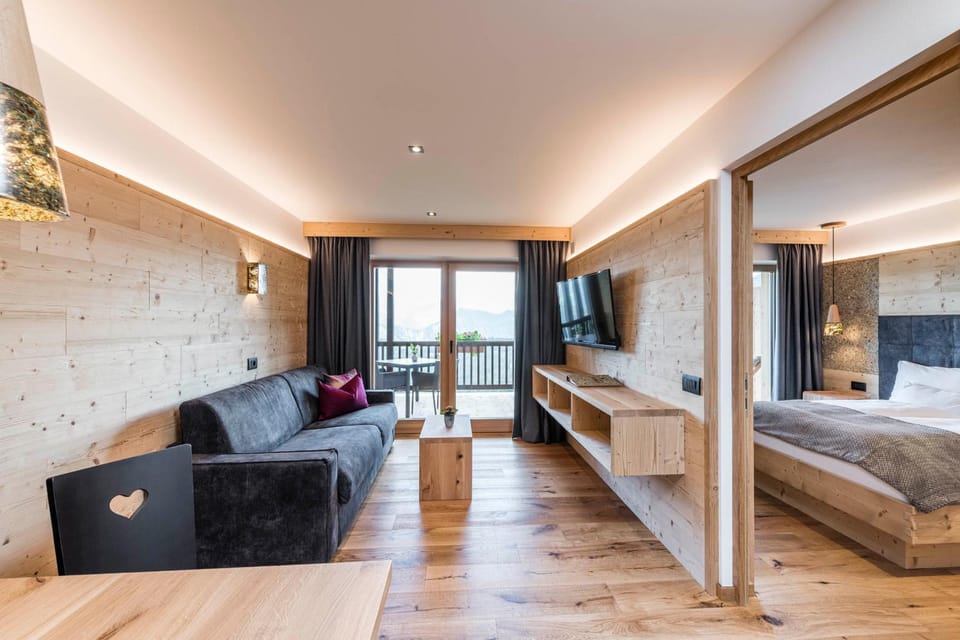 Living room, Bedroom