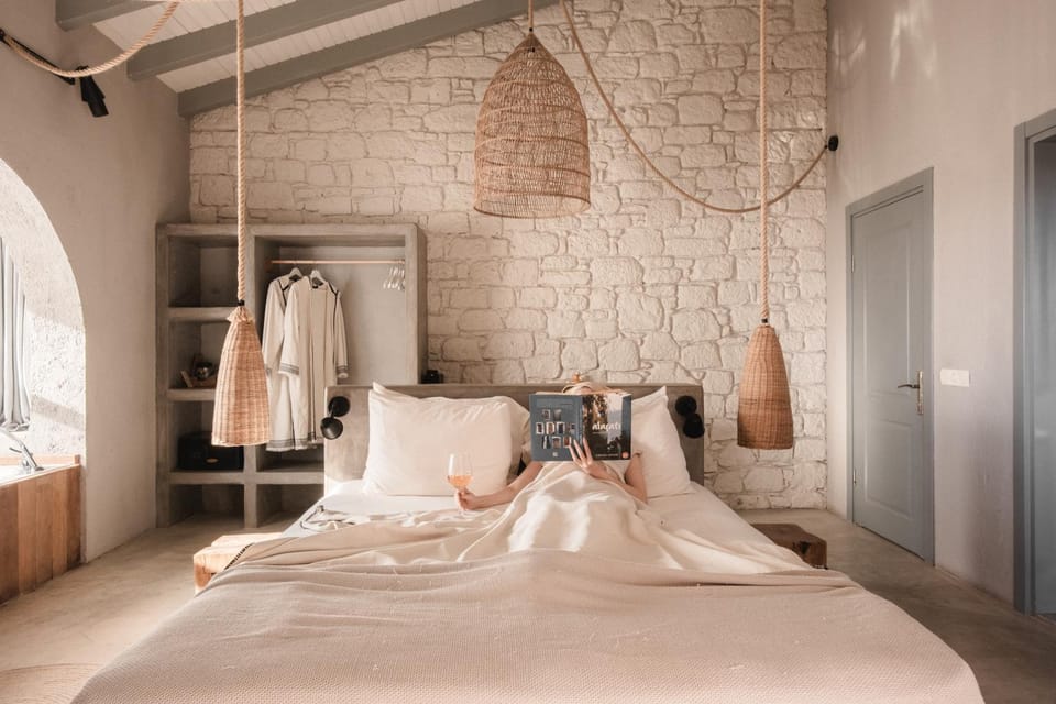 Bed, Photo of the whole room
