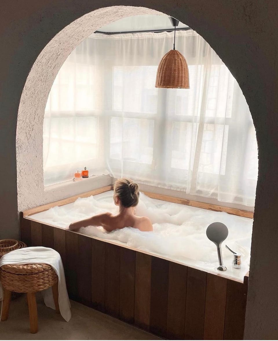 Hot Tub, Bath