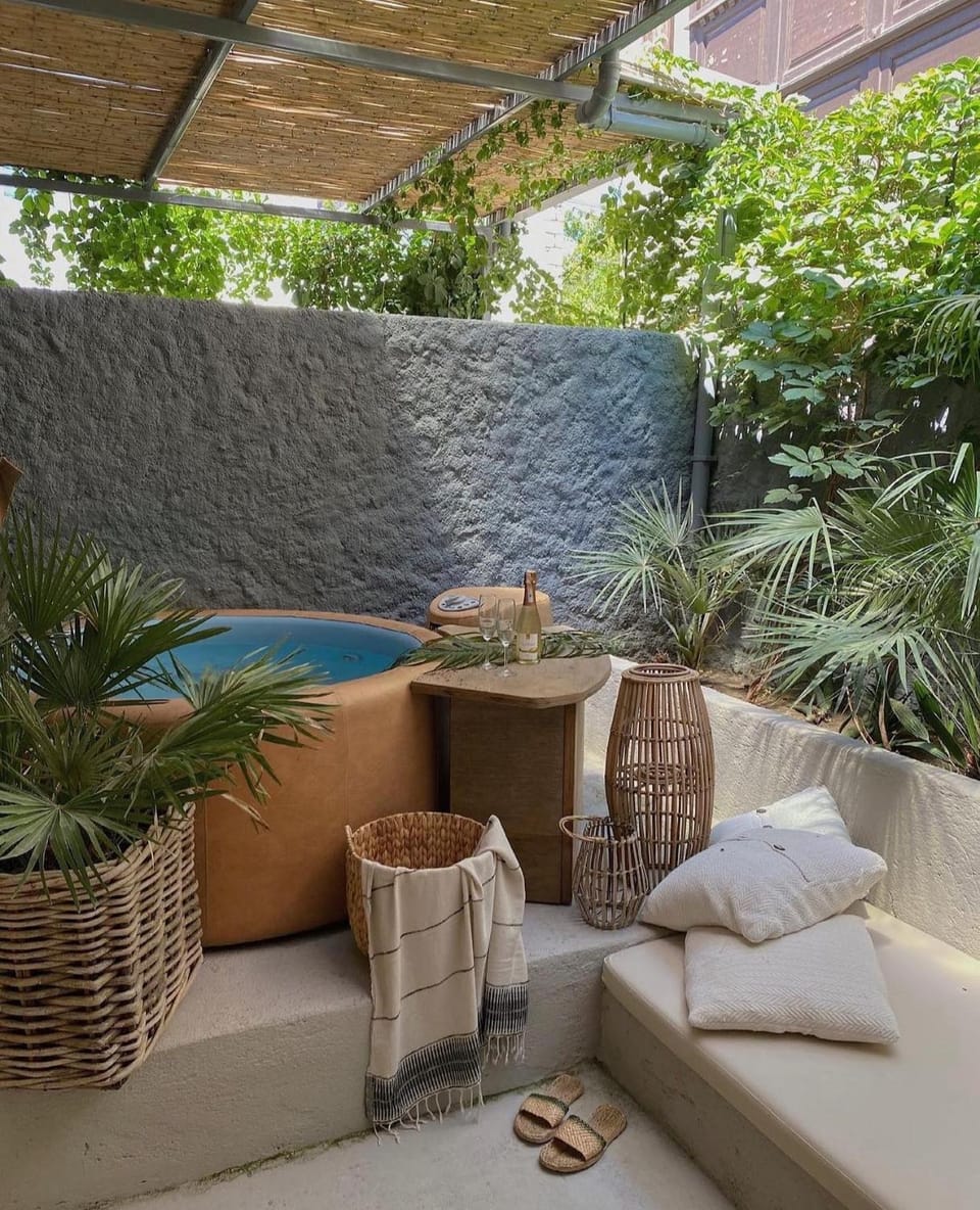 Garden, Hot Tub, Hot Tub