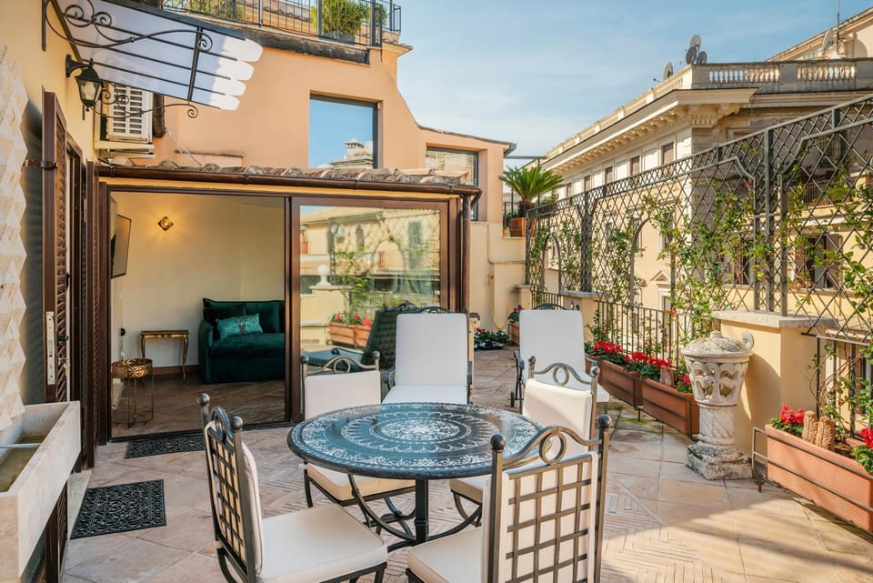 Patio, Balcony/Terrace