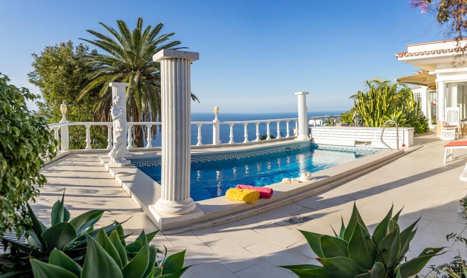Sea view, Swimming pool, Swimming pool
