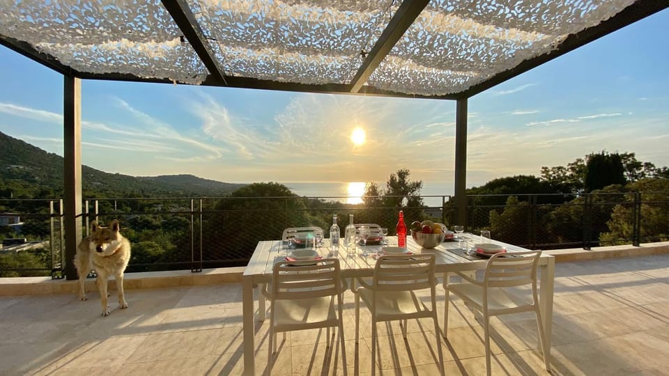 Patio, Natural landscape, View (from property/room), Balcony/Terrace, Sea view