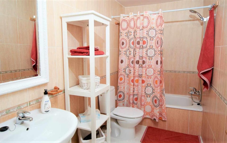 Bathroom, Bath