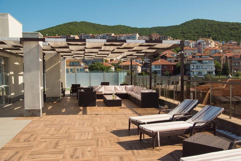 Луксозен апартамент Свети Влас Вила Аристо Apartment in Burgas Province