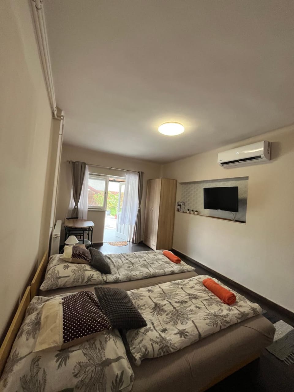Tahiti Garden Apartman Apartment in Hungary