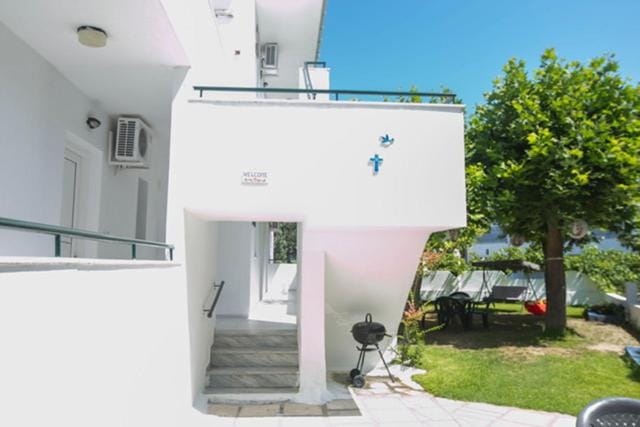 Antonia Rooms Apartment hotel in Halkidiki