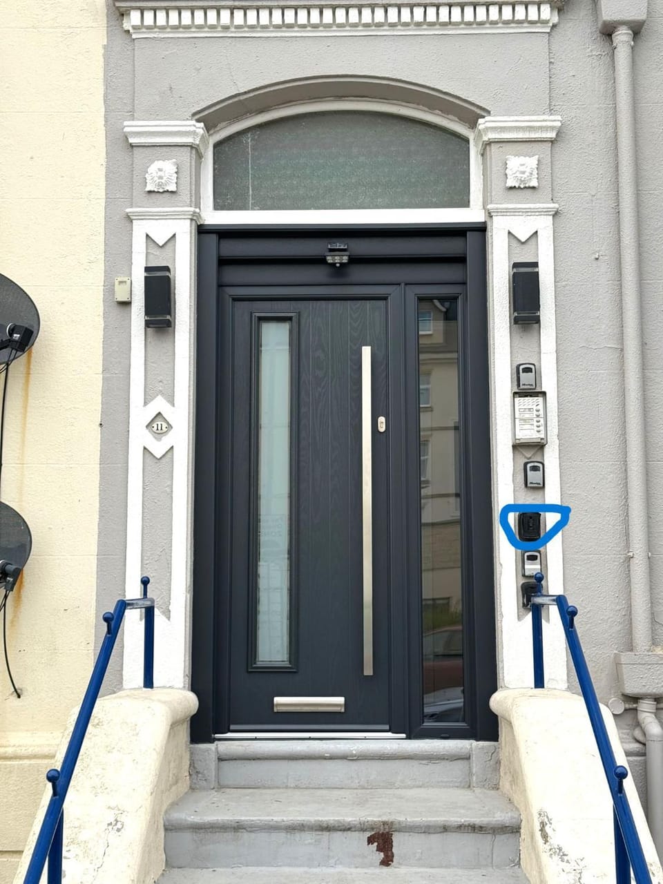 Facade/entrance
