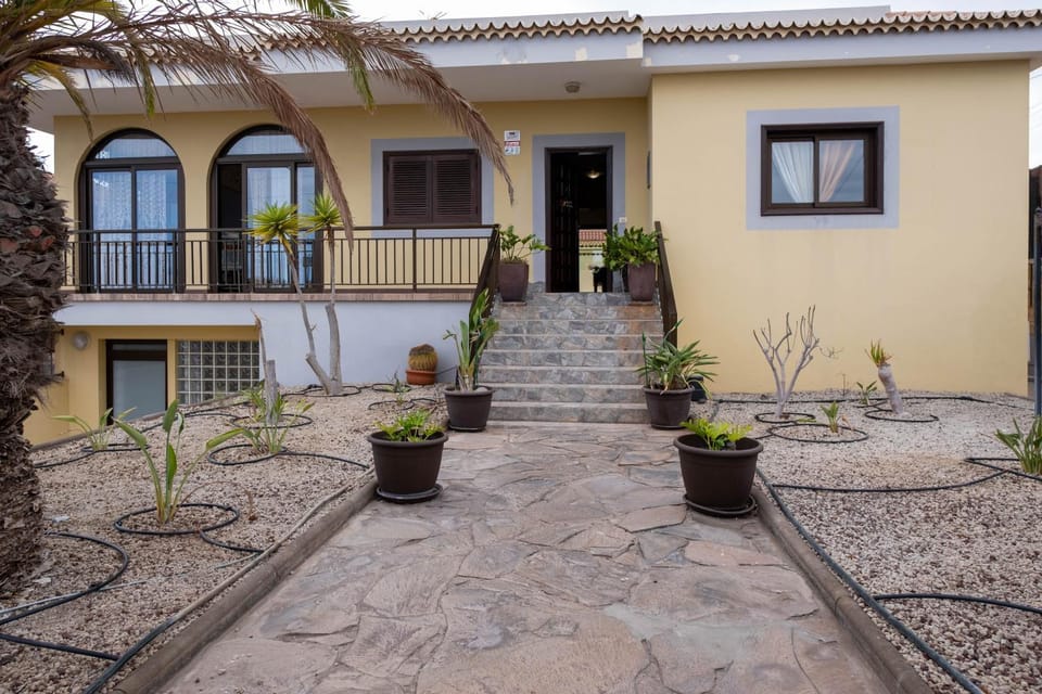 Vivienda Vacacional TINIZARA Villa in Abona