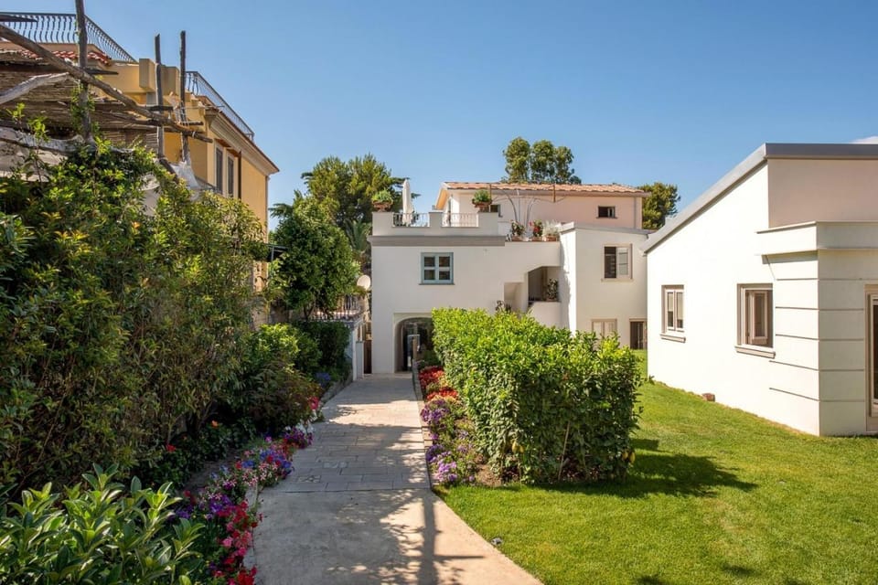 View (from property/room), View (from property/room), Garden view, Inner courtyard view