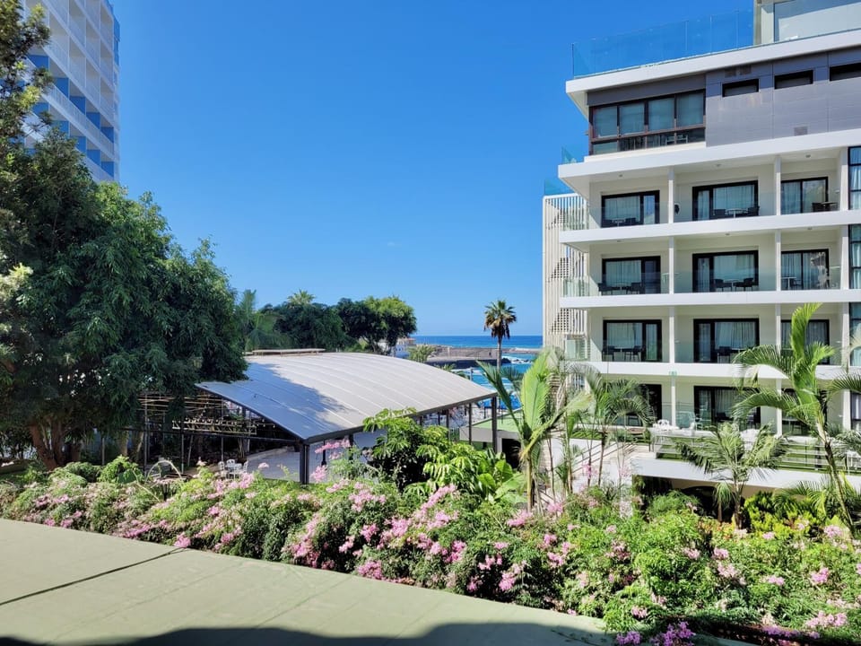 View (from property/room), Garden view, Sea view
