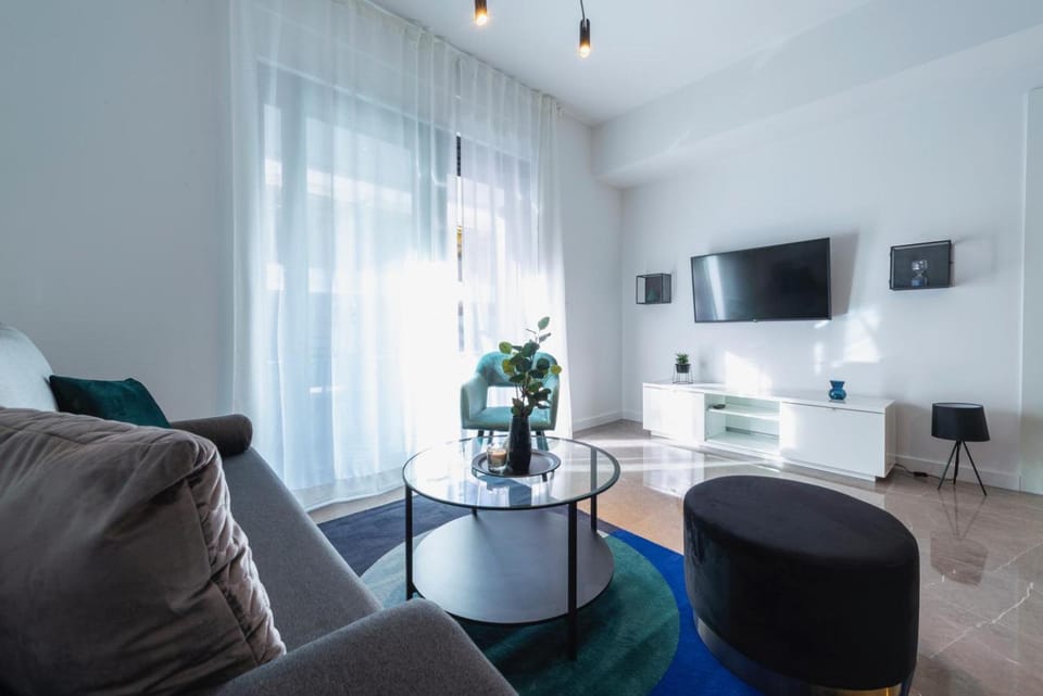 TV and multimedia, Living room, Decorative detail