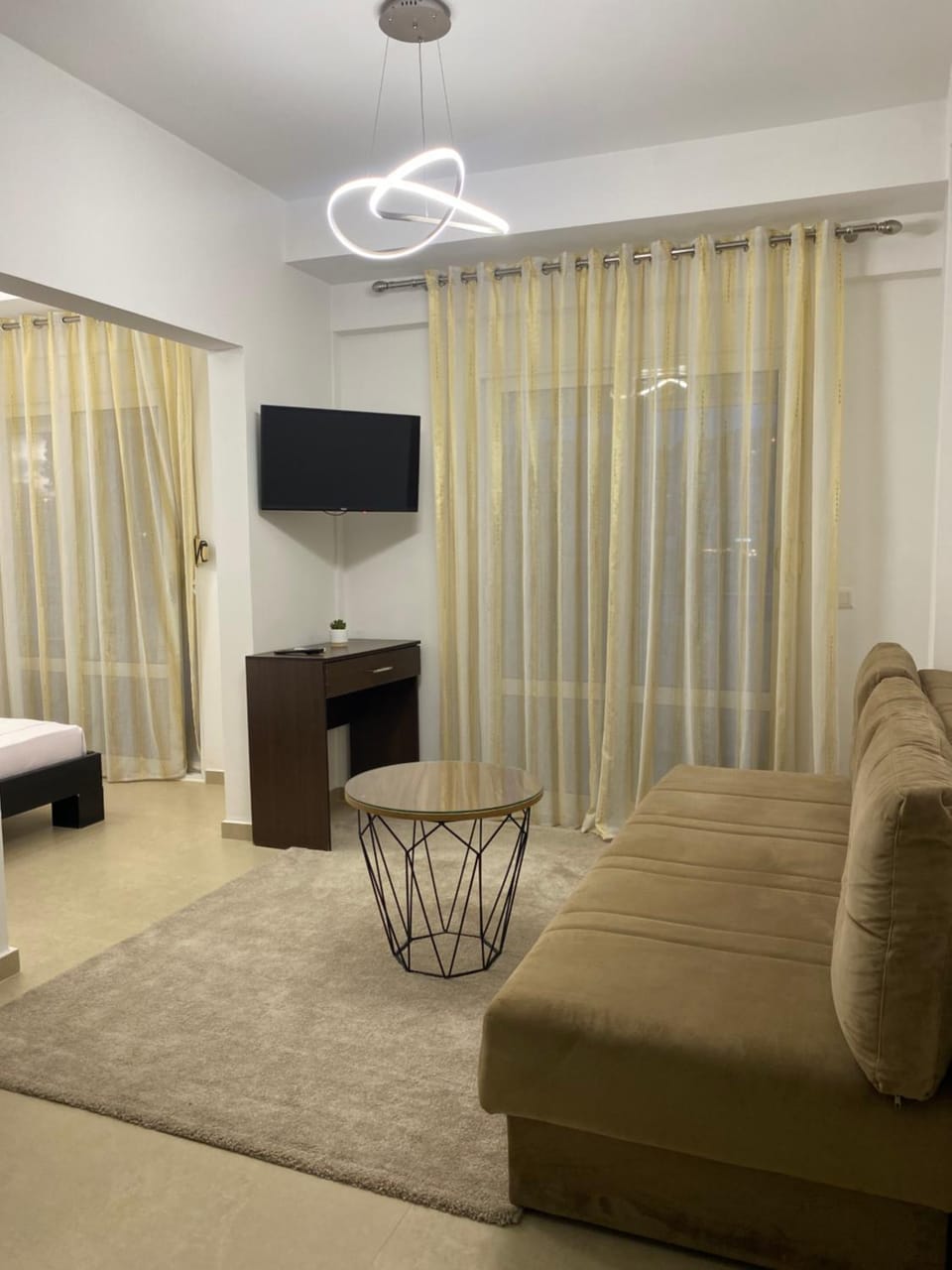 Communal lounge/ TV room, TV and multimedia, Photo of the whole room, Seating area