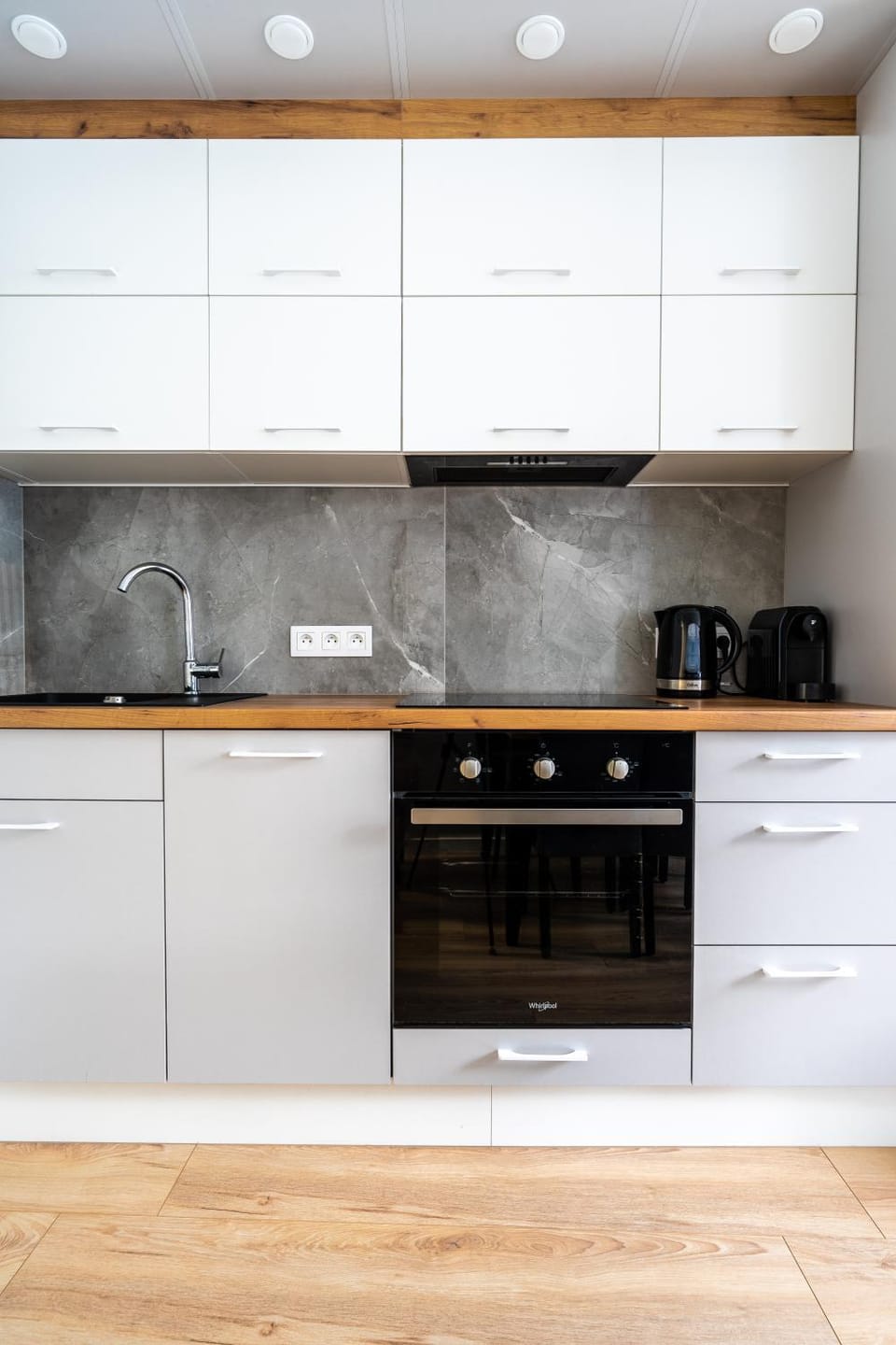 Coffee/tea facilities, Kitchen or kitchenette