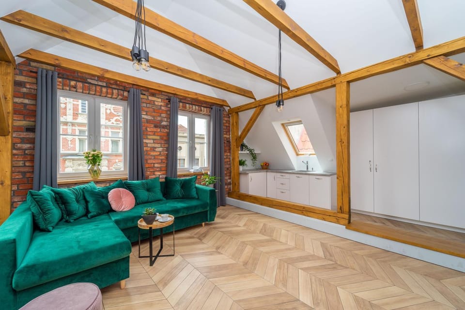 Kitchen or kitchenette, Living room, Seating area