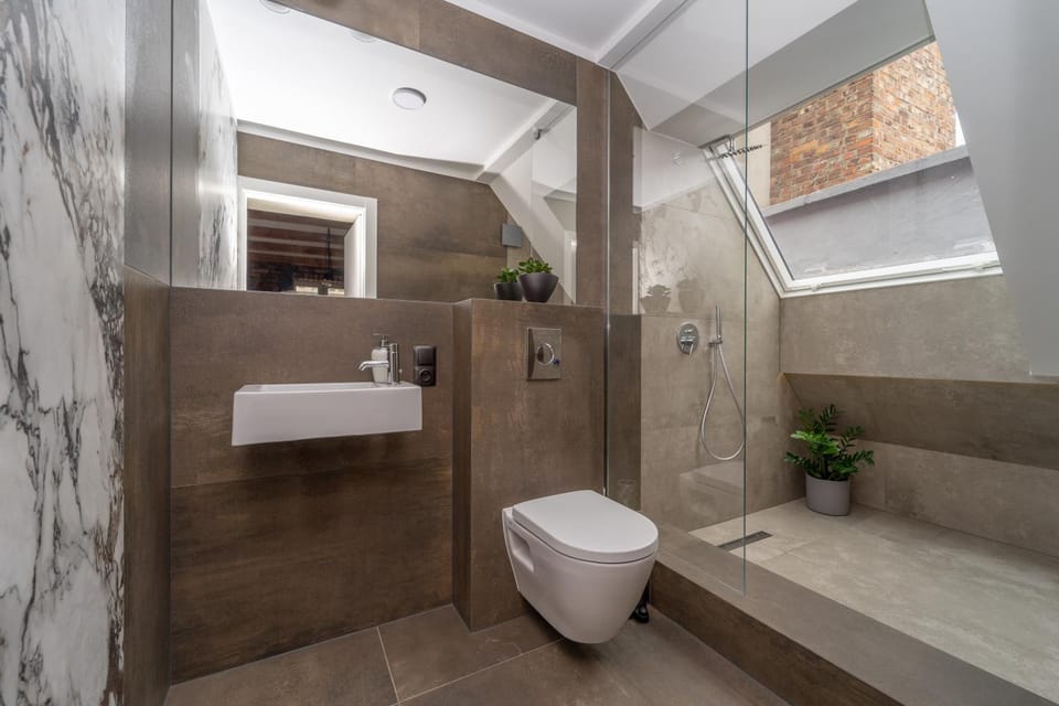 Shower, Toilet, Bathroom