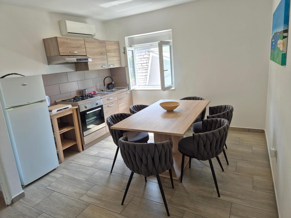 Apartman 2 Punta Pakoštane Apartment in Šibenik-Knin County, Croatia