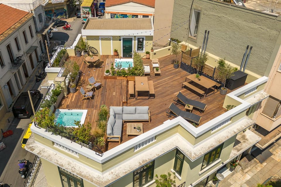 Property building, Day, sunbed