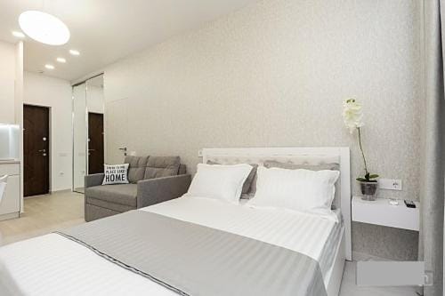 Современная квартира в Аркадии с балконом и видом на море Apartment in Odessa