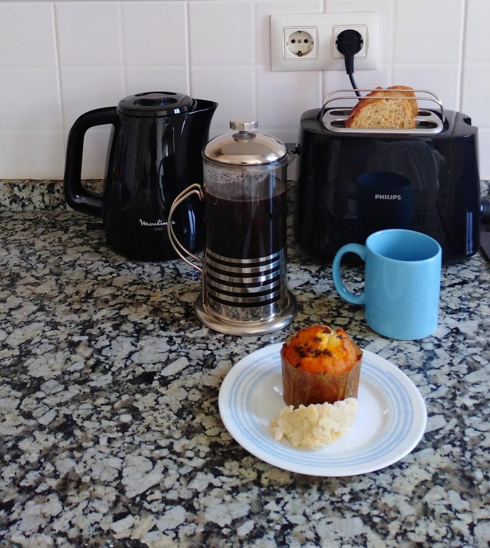Coffee/tea facilities