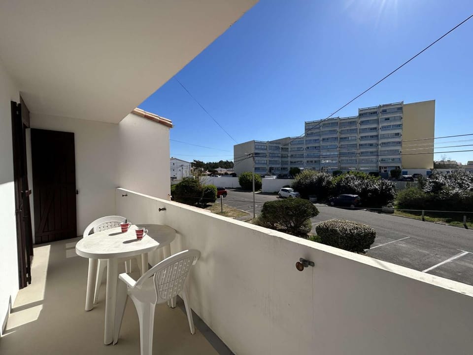 Appartement 2 pièces avec balcon, proche plage et commerces - 4 couchages - FR-1-224C-129 Apartment in Saint-Jean-de-Monts
