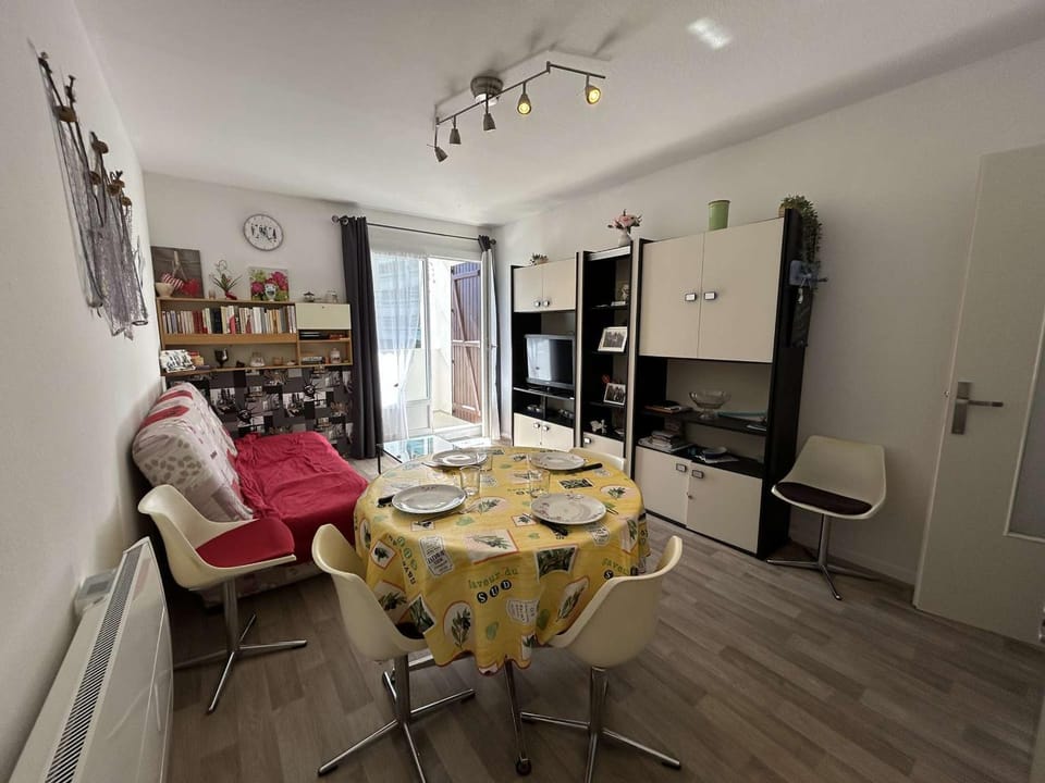 Appartement 2 pièces avec balcon, proche plage et commerces - 4 couchages - FR-1-224C-129 Apartment in Saint-Jean-de-Monts