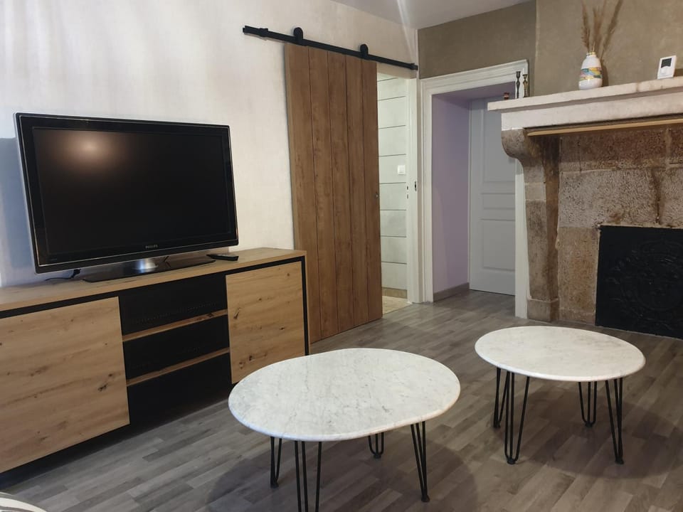 Communal lounge/ TV room, TV and multimedia