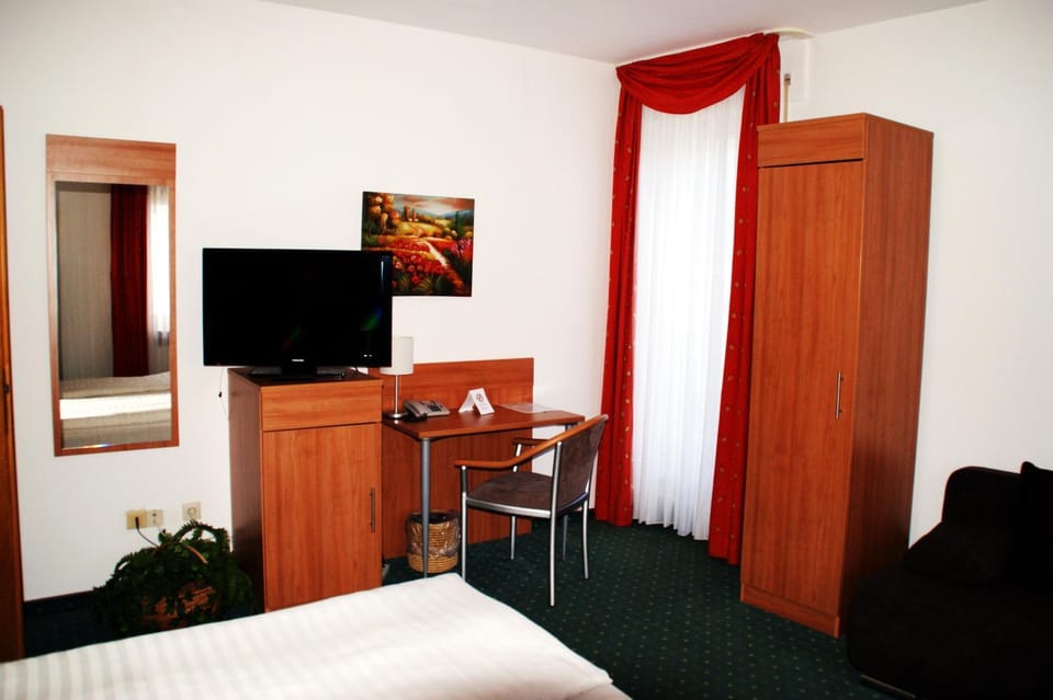 Landhotel Adler Bed and Breakfast in Rhineland-Palatinate