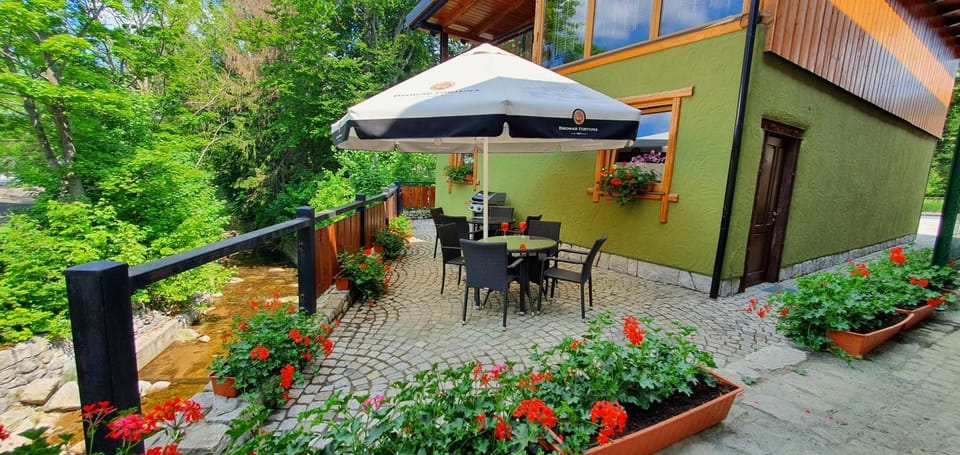 Property building, BBQ facilities, Garden, Garden view